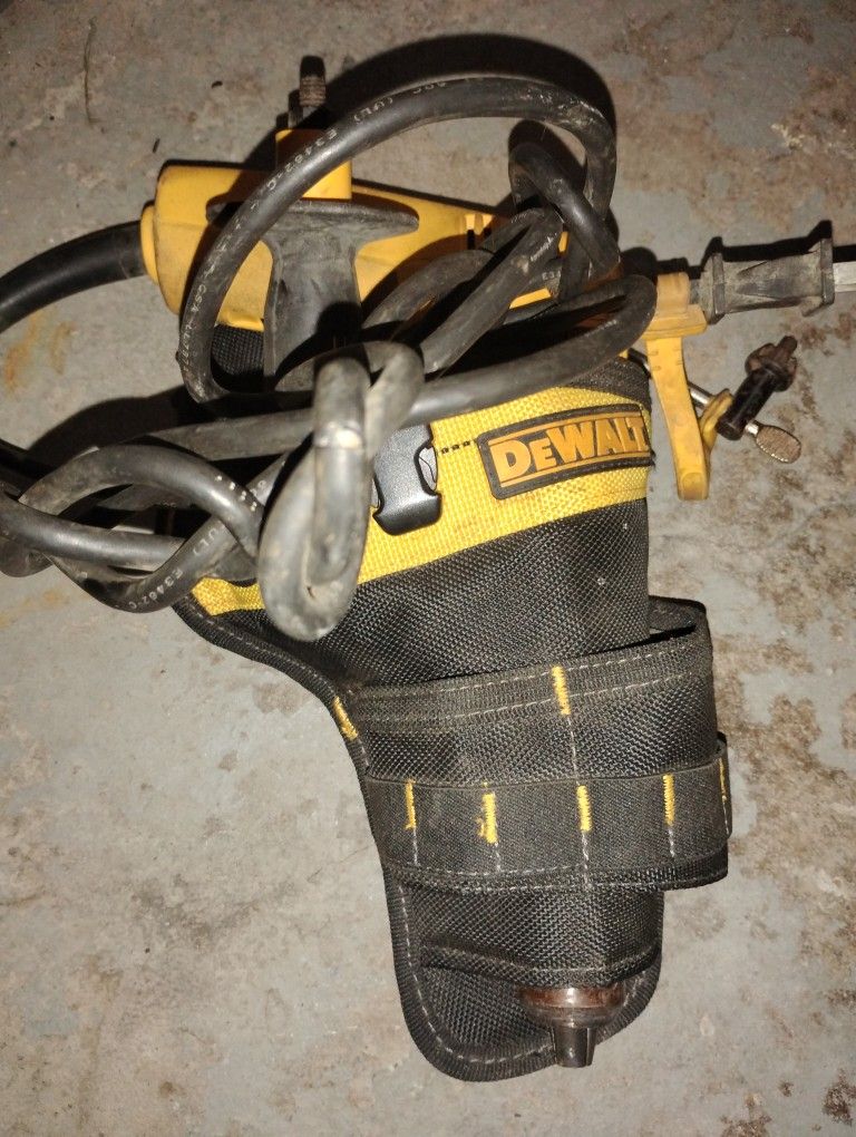 DeWalt 1/2" Power Drill