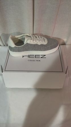 HEEZ  Women shoes size 8.5