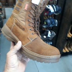 Botas de Piel Estilo MiLitar