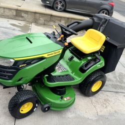 Riding Mower John Deere 42in NEW 