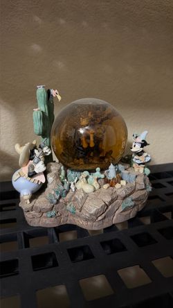 Disney’s Two Gun Mickey Snow Globe