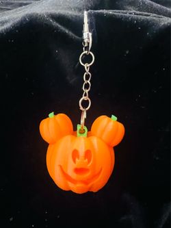 Mickey Halloween pumpkin Keychain