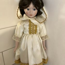 Antique Snow White Doll 