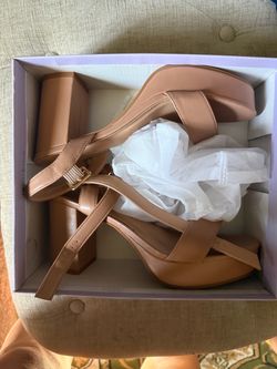 Nude platform heels