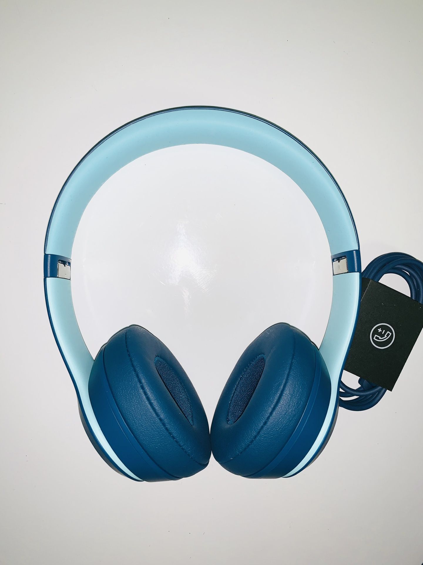 Beats Solo3 Wireless Headphones Pop Collection