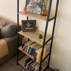 4 Tier Bookshelf/storage Shelf 