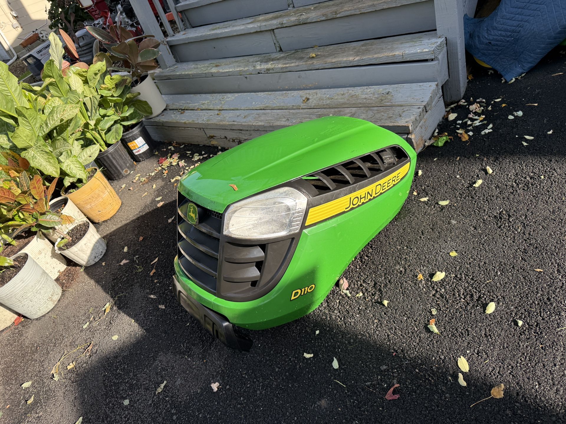 John Deere D110 Hood