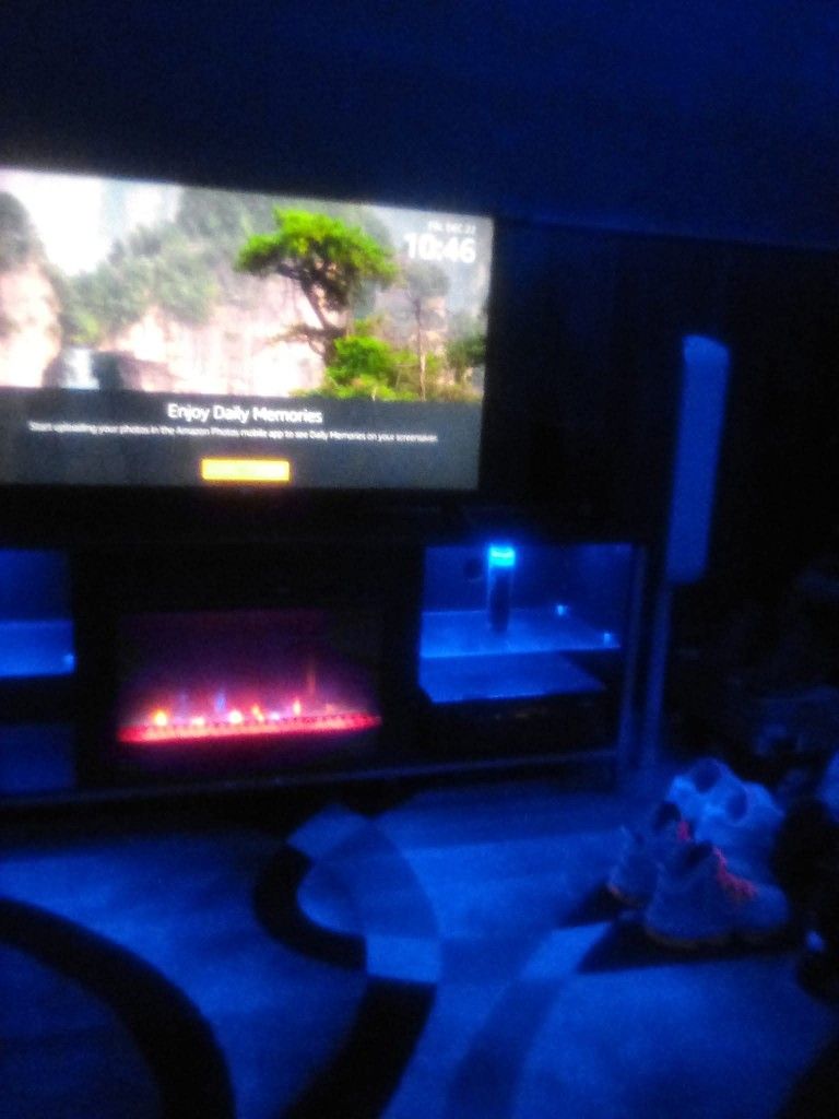 Brand New Fireplace And Air TV Stand Had For 2 Months Not A Sctratch Like New And Has Neon Lights All Thru Stand