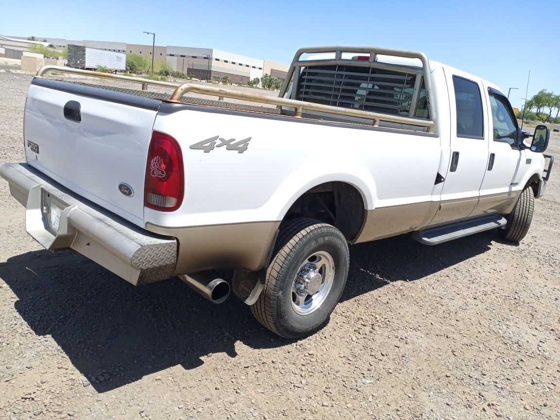 ONE OWNER! MODDED. 2001 FORD F350!!! CREW CAB! 4X4 TANK SIMILAR TO SIERRA SILVERADO RAM TUNDRA CUMMINS POWERSTROKE DURAMAX