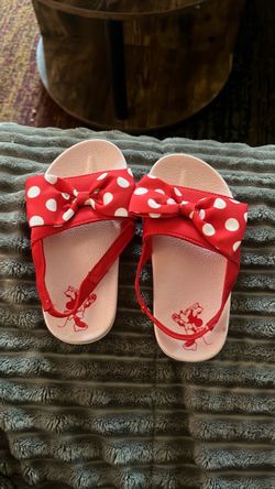 Mini mouse sandals
