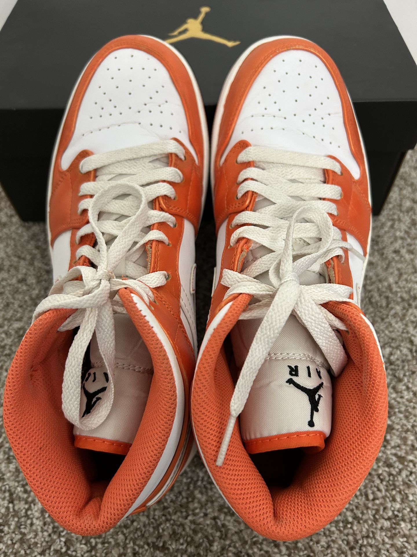 Air Jordan 1 MID SE, DM3531 800, size 9.5 Orange and White High-Top Sneakers