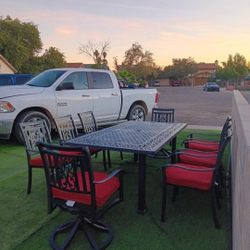 Nice Patio Furniture Good Condition 