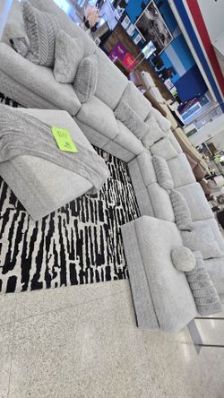 Gray Fabric Sectional Sofa with Pillows