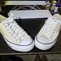 Converse Low Tops 
