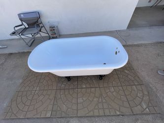 1960 Clawfoot Tub 5ft Long