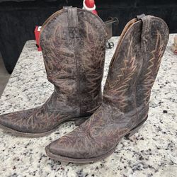 Ariat 9.5 women’s Boots