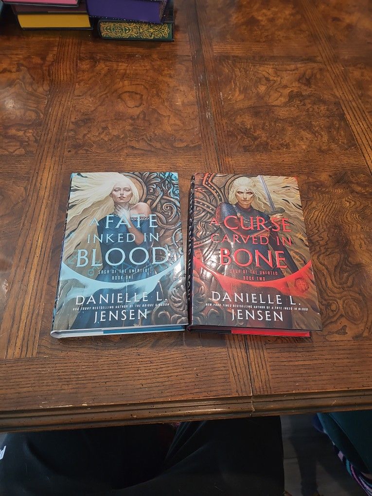 1st Edition Sprayed Edge Danielle L. Jenson A Fate Inked In Blood And A Curse Carved In Bone Books