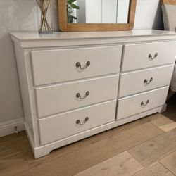 White 6-Drawer Dresser – Modern Bedroom Storage – 55” Wide 