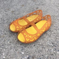 Girls Crocs Size 11 FREE