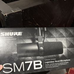 Shure SM7B
