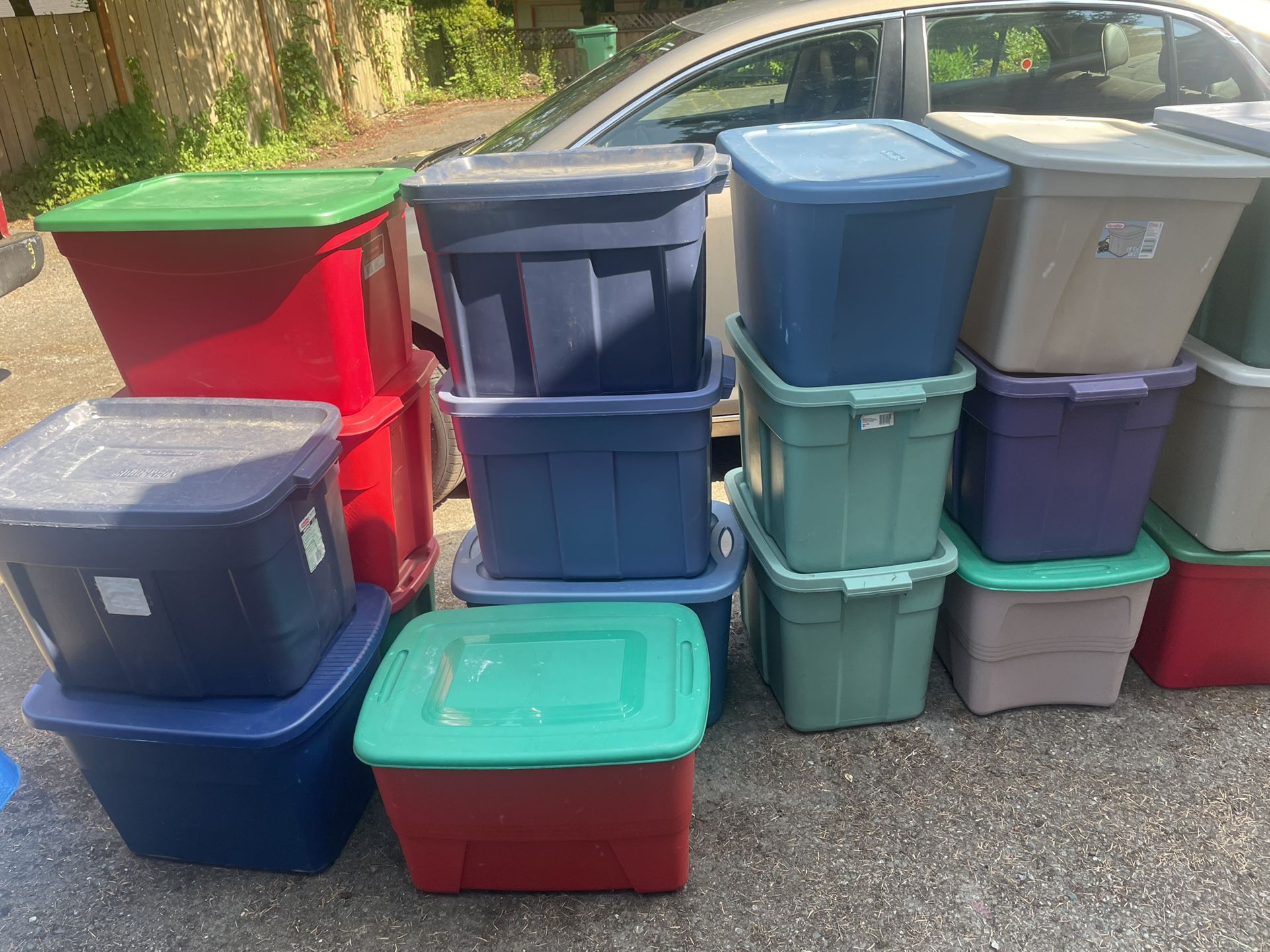 Storage Totes With Lid $6 Each