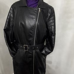 Winter Jacket. For Women. Pick up only cash.