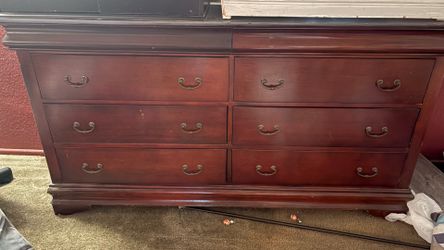 Dresser