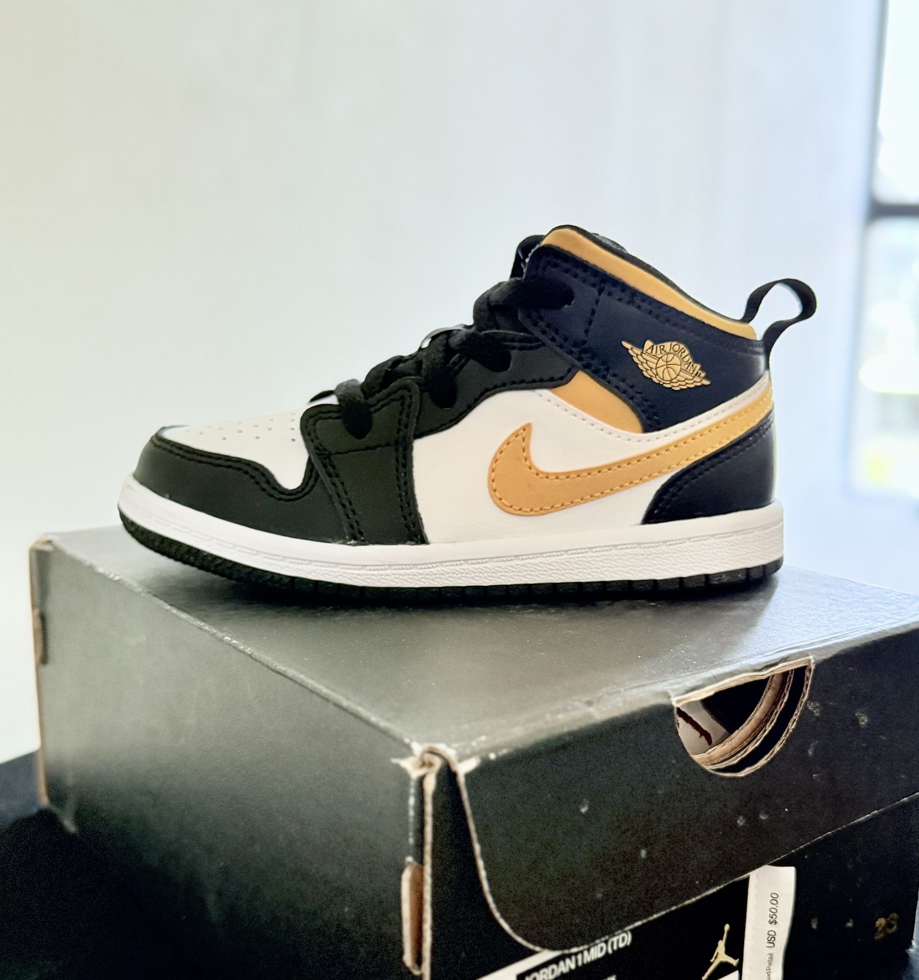 Air Jordan 1 Mid TD “Black University Gold” - Size 9C