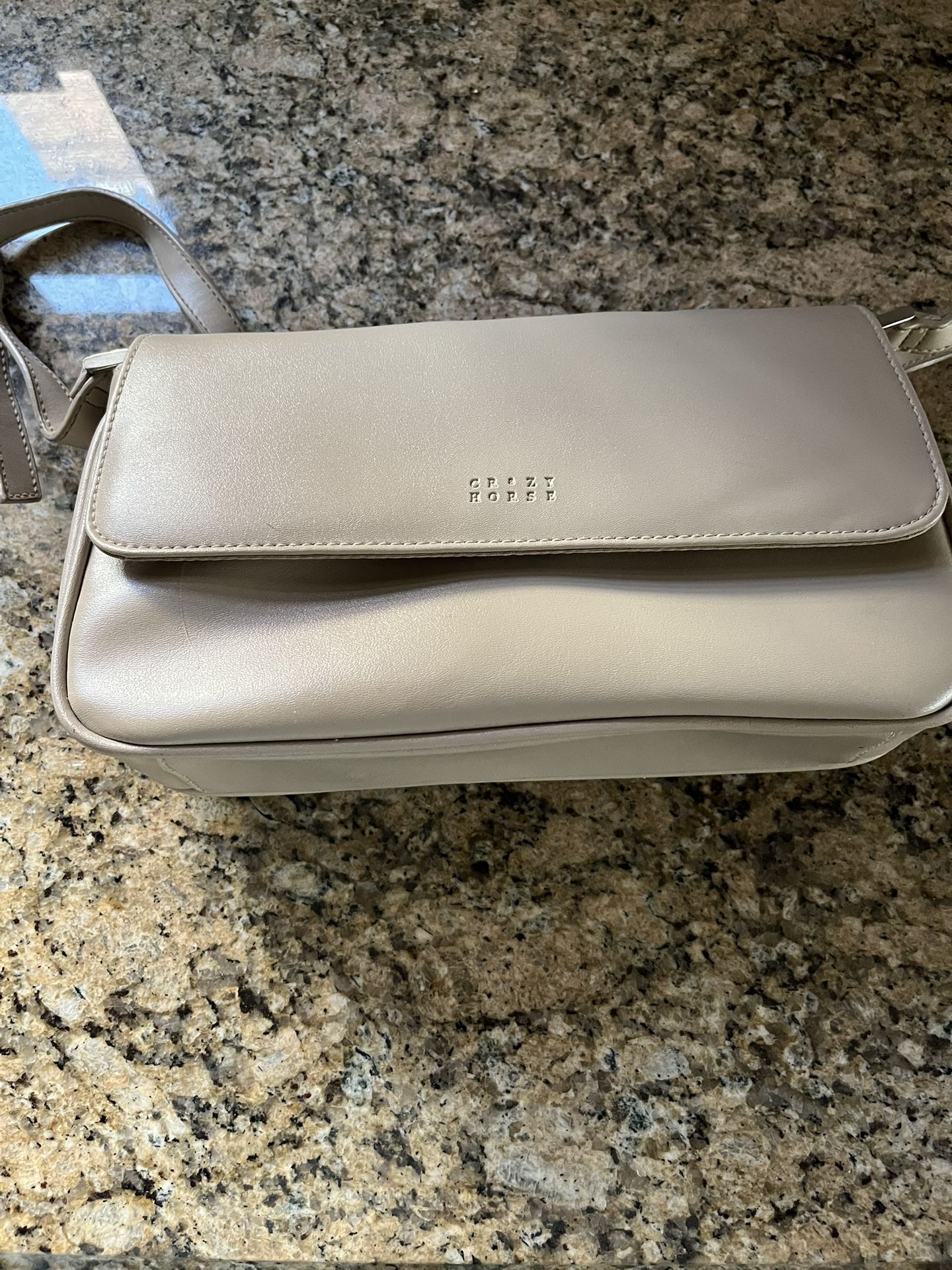 NEW! Women’s Handbag/Purse