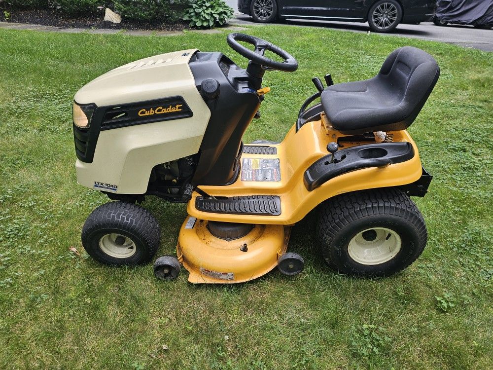 Cub Cadet LTX 1040 Automatic 42" Cut 19HP Riding Lawn Mower