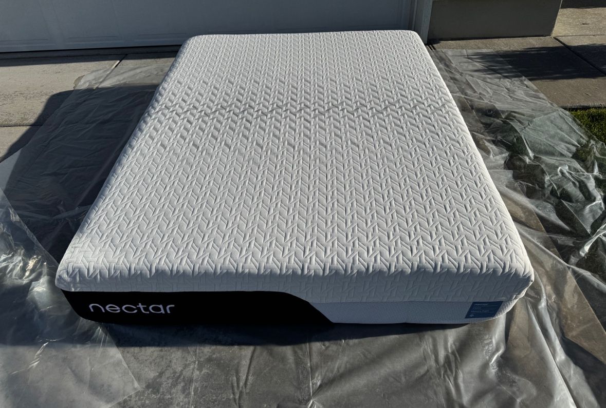 🛏️ FULL nectar Memory Foam Mattress - Like New