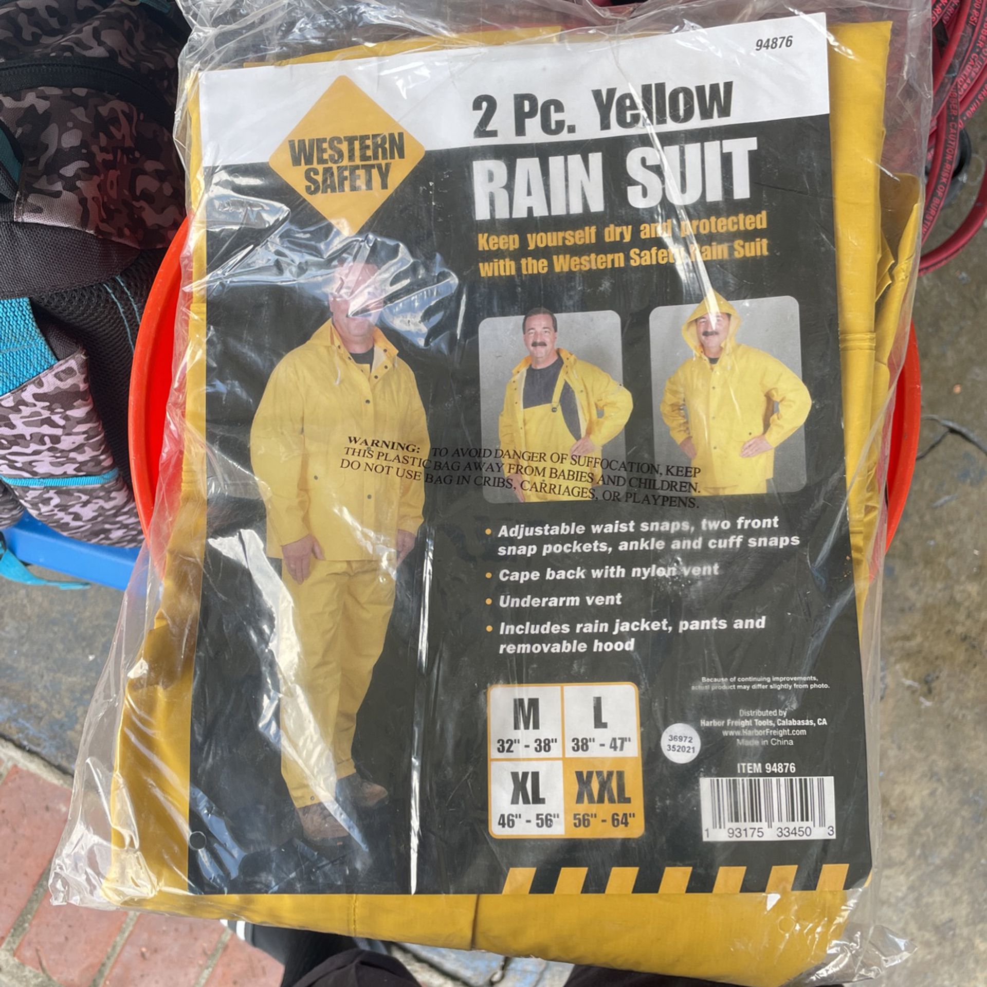 2 piece rain suit brand new xxl