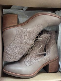 Women’s Sofft boots