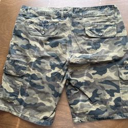 Camo Cargo Shorts 