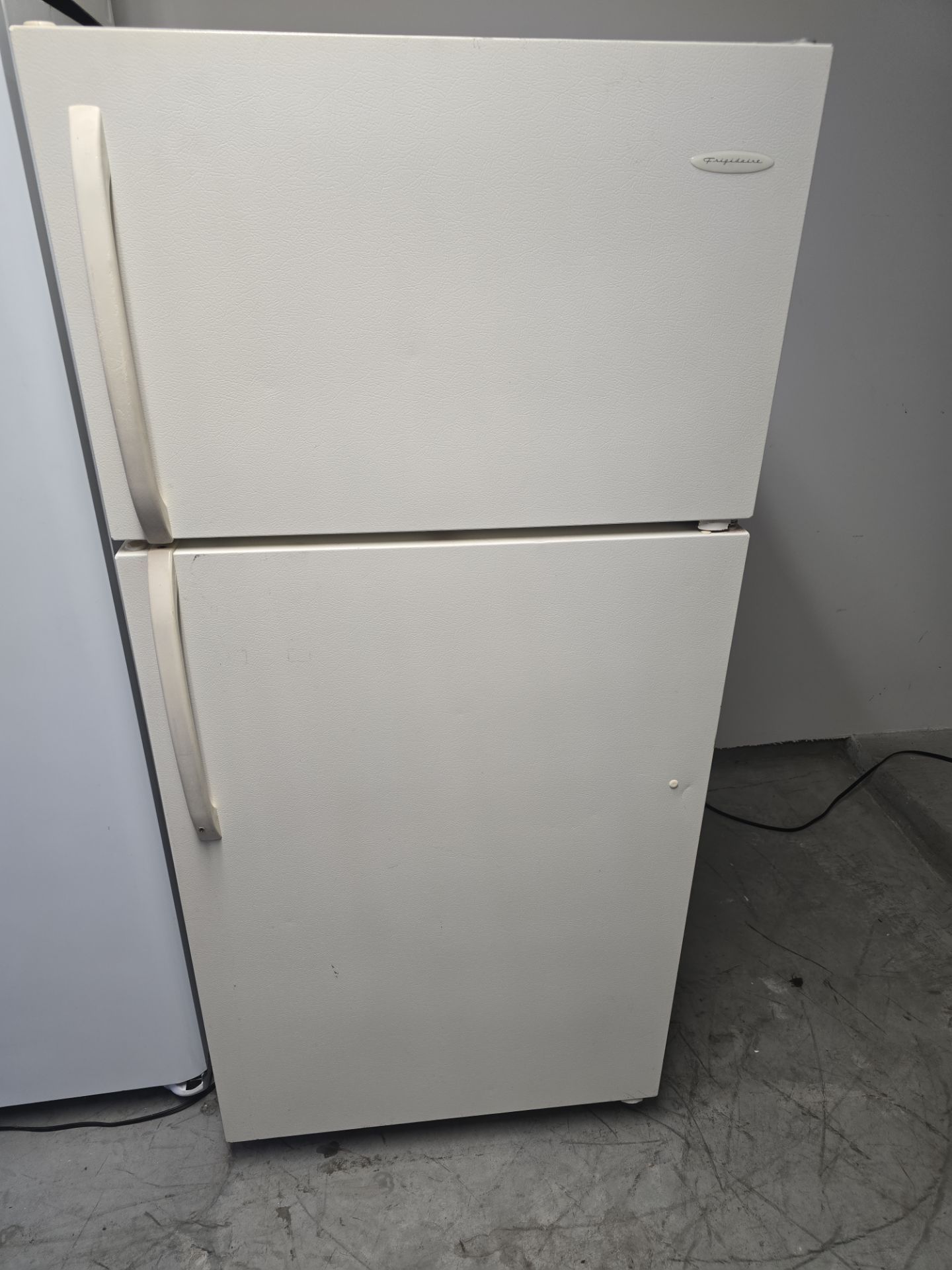 FRIGIDAIRE FRIDGE FREEZER