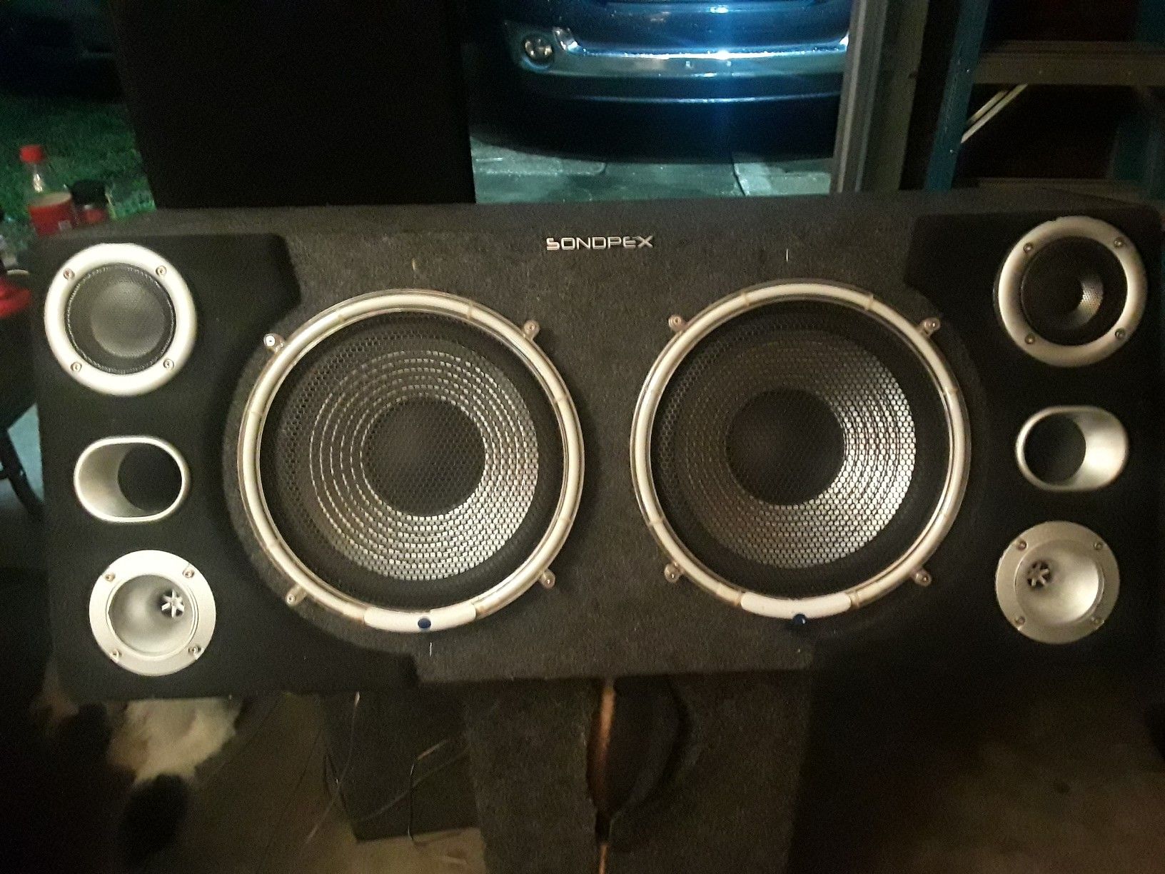 Box speakers, subwoofer. Sondpex