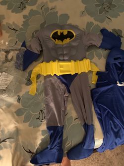 Batman muscle chest costume size 2-4