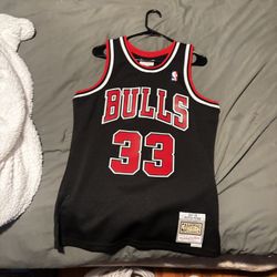 Scottie Pippen Jersey 