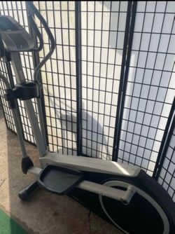 Elliptical trainer machine