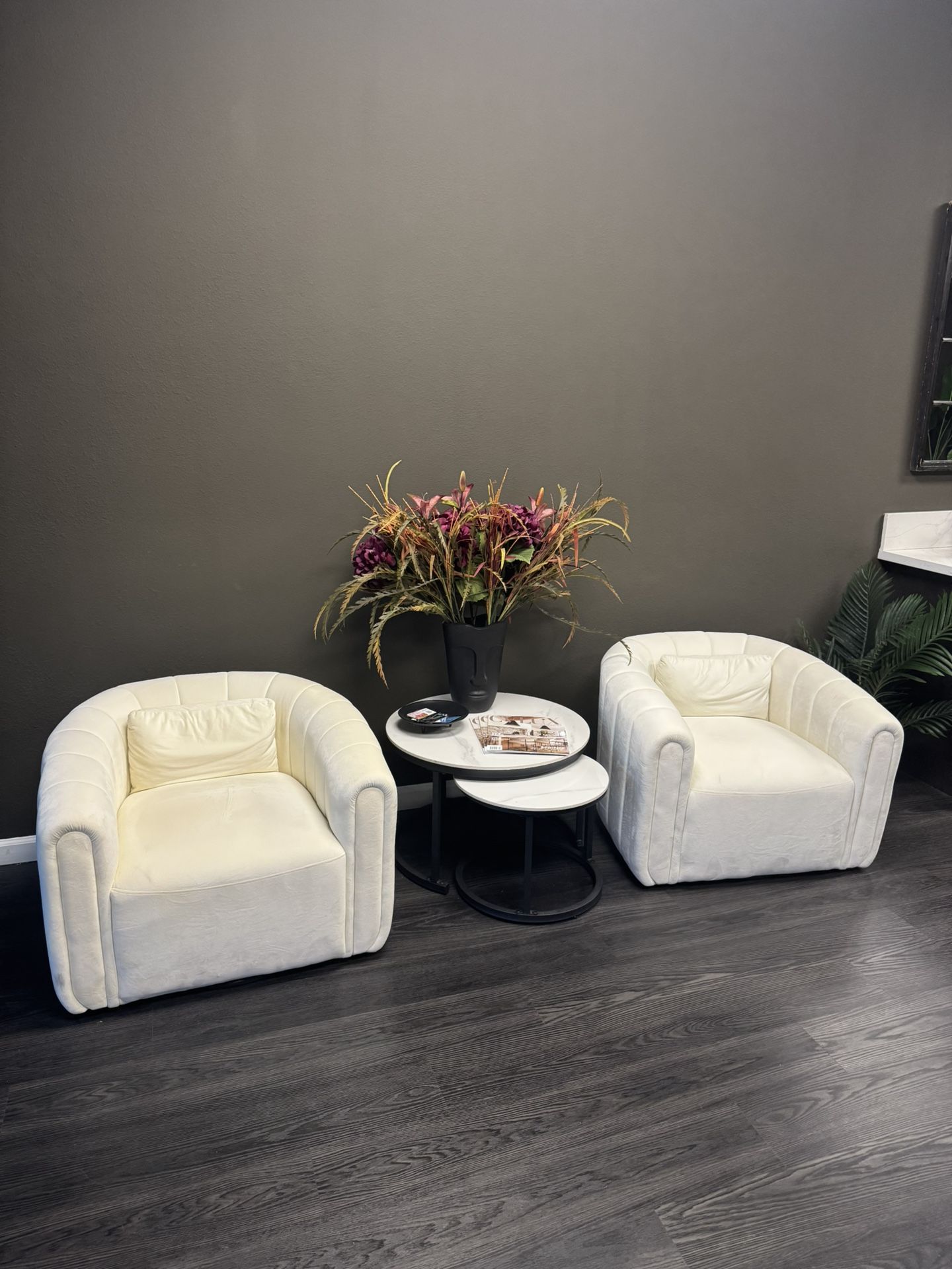 Lounge Chairs and Side Table Set