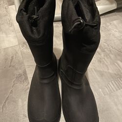 Snow Boots