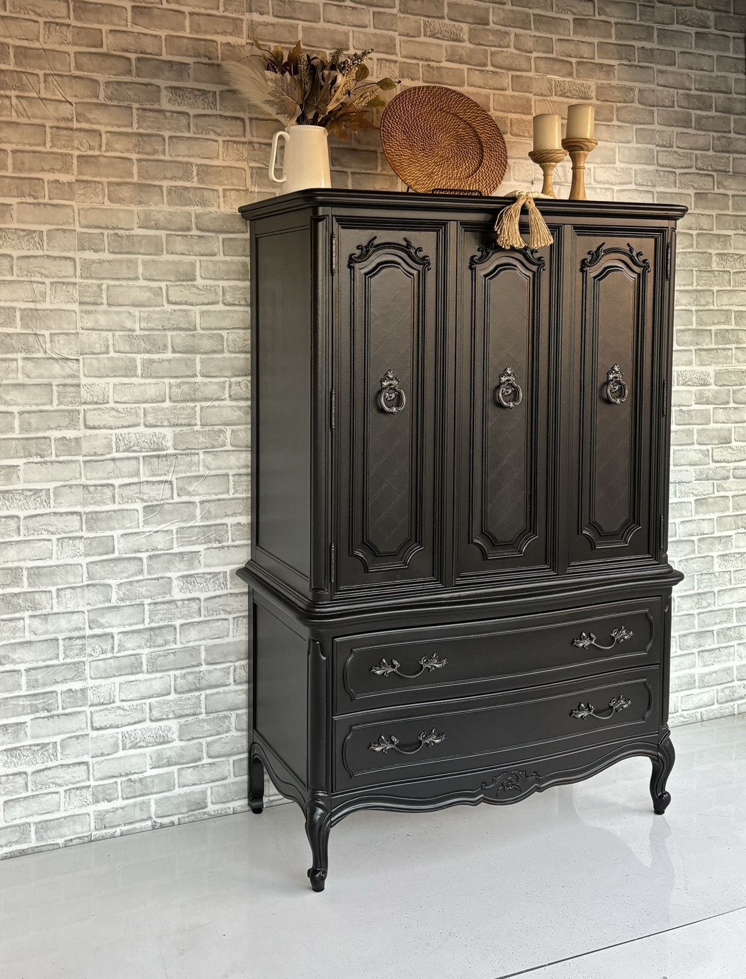 Thomasville  Dresser - Armoire - Highboy - Wardrobe - Tall Chest - Gentleman's Closet