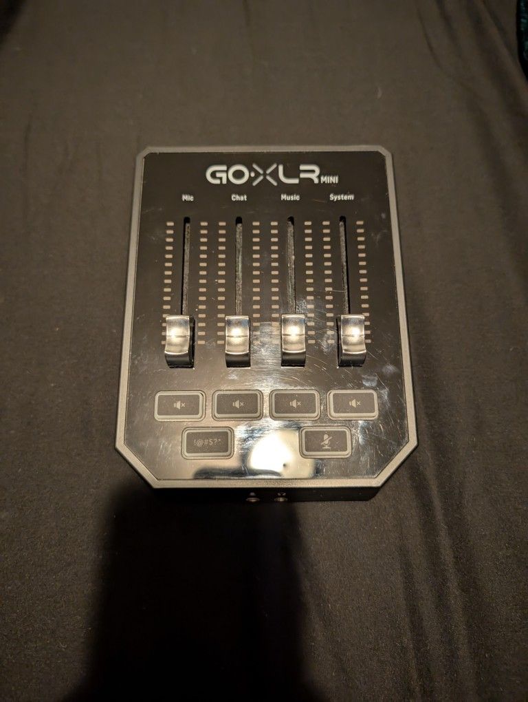 GoXLR Mini Audio Interface