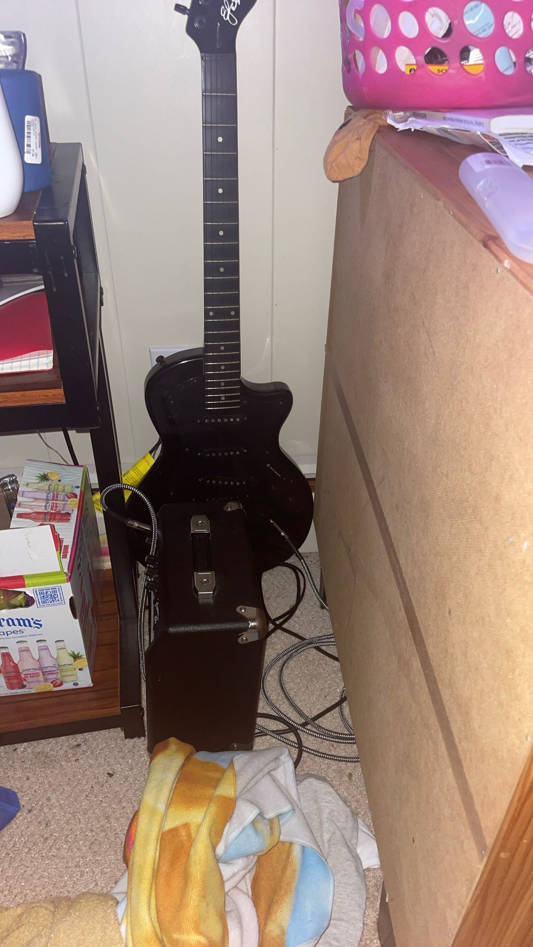 Guitar With A Amplifier