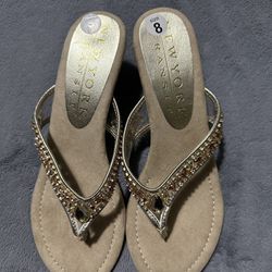 Women's Pretty Rhinestone Accent Gold Wedge Sandals (Size: 8M)