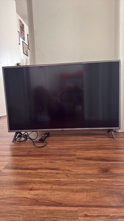 LG smart TV 40-inch
