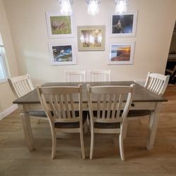 Cottage Style 6-Chair Dining Set EXCELLENT Condition!