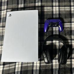 Ps5 disc , gaming monitor, controller and bluetooth headset  OBO