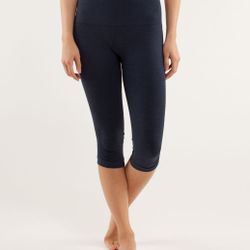 Lululemon In The Flow Crop 16” Blue Gray Ruched Size 6