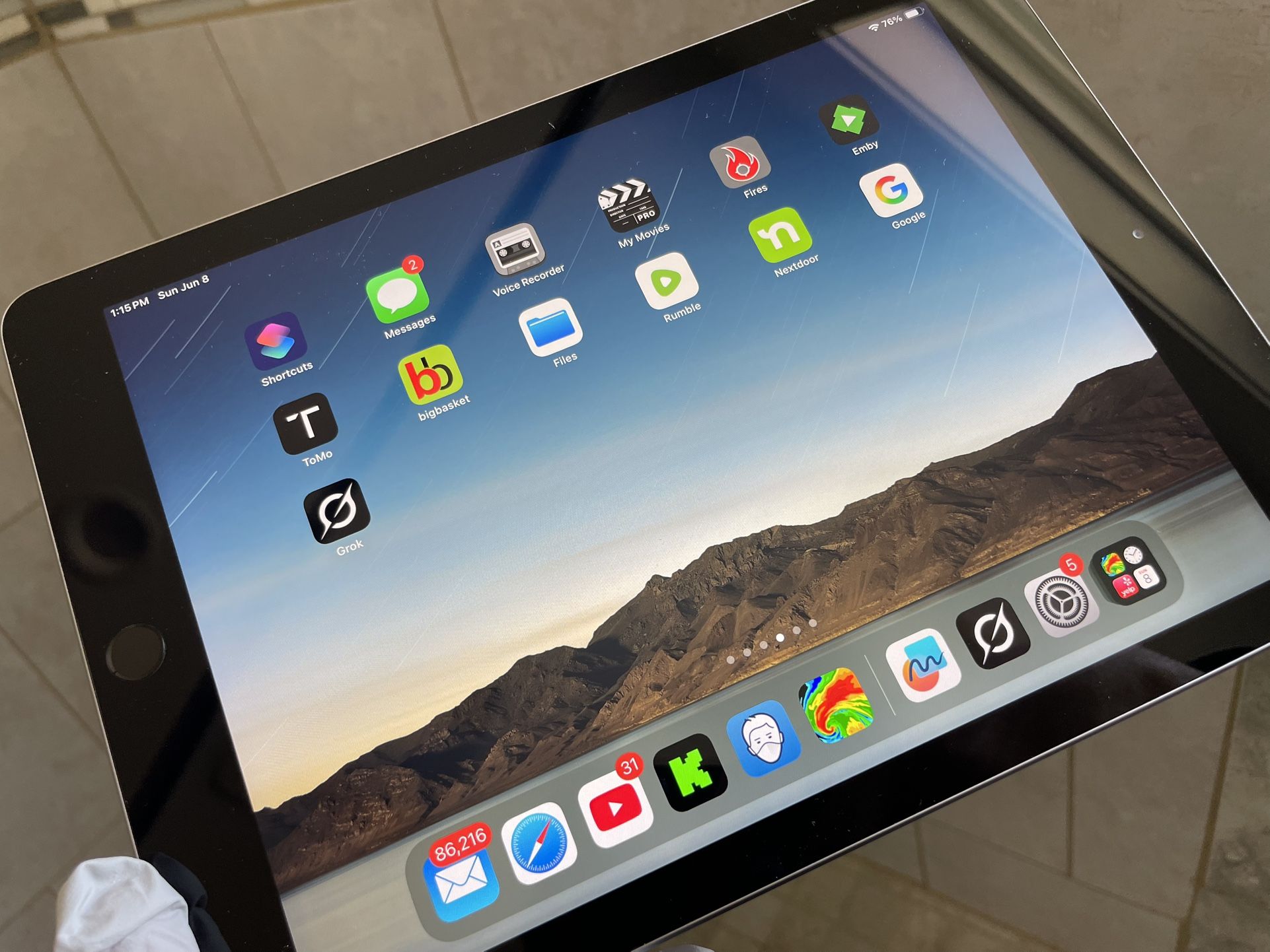 iPad 128 GB – Silver zero dents, or cracks